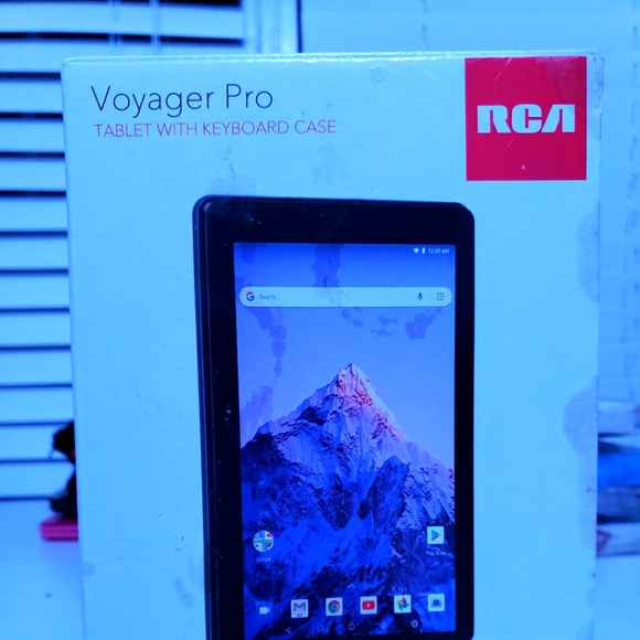 RCA Voyager pro 7 inch tablet - Picture 1 of 3